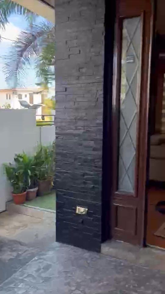 House for Rent 6 Bedrooms 5 Toilet - photo 1