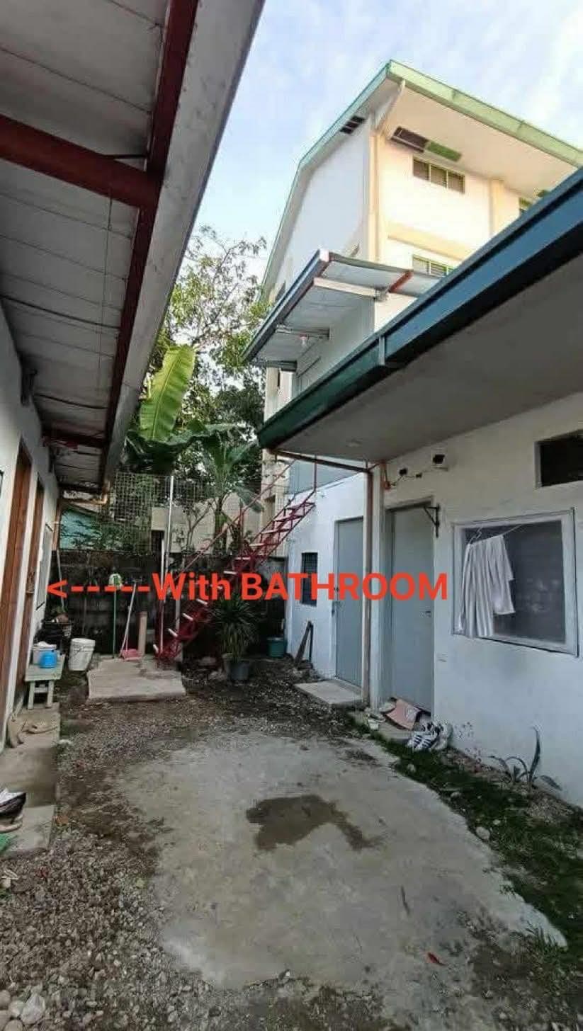 1 ROOM LEFT FOR RENT with BATHROOM