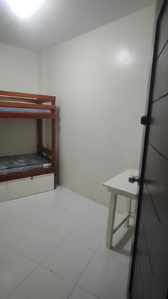 ROOM FOR RENT FOR GIRLS ONLY GOOD FOR2 WITH BED AND FOAM AND FAN NSA SULOD N TUBIG KURYENTE WIFI NO... - photo 1