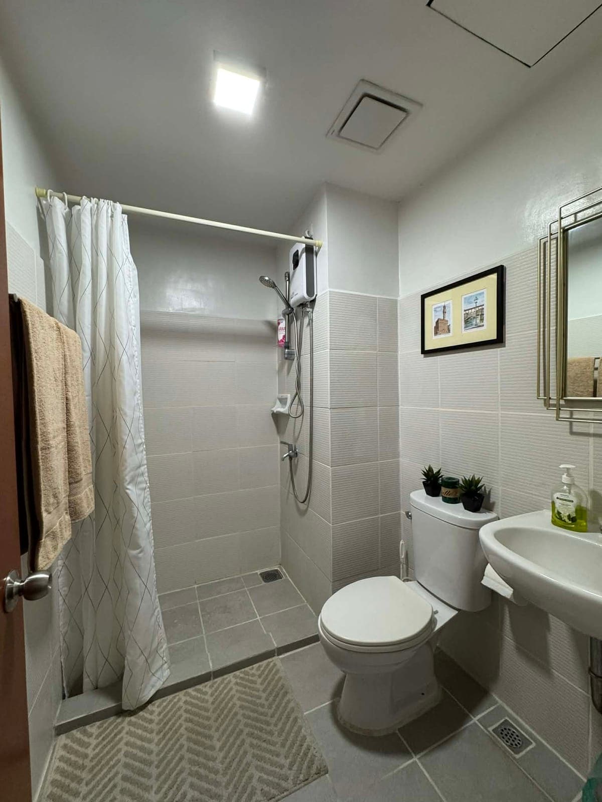 🏢✨ **FULLY FURNISHED CONDO FOR LONG-TERM RENT – PRIME LOCATION IN BACOLOD CITY** ✨🏢 - photo 5