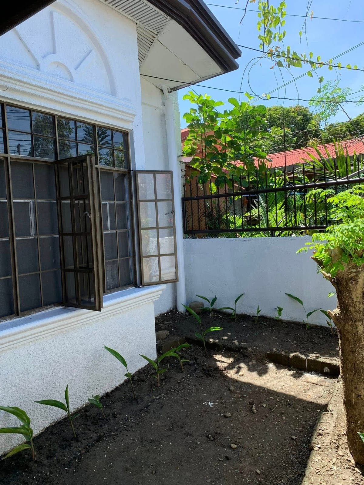 HOUSE FOR RENT - closely located to St. Scho & La Salle - photo 4