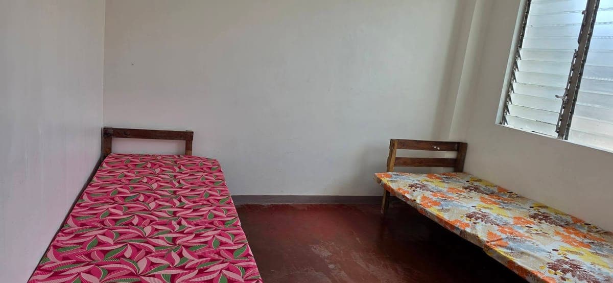 🏠✨ ROOM FOR RENT / BED SPACE: A PRIME LOCATION IN BACOLOD! ✨🏠 - photo 3