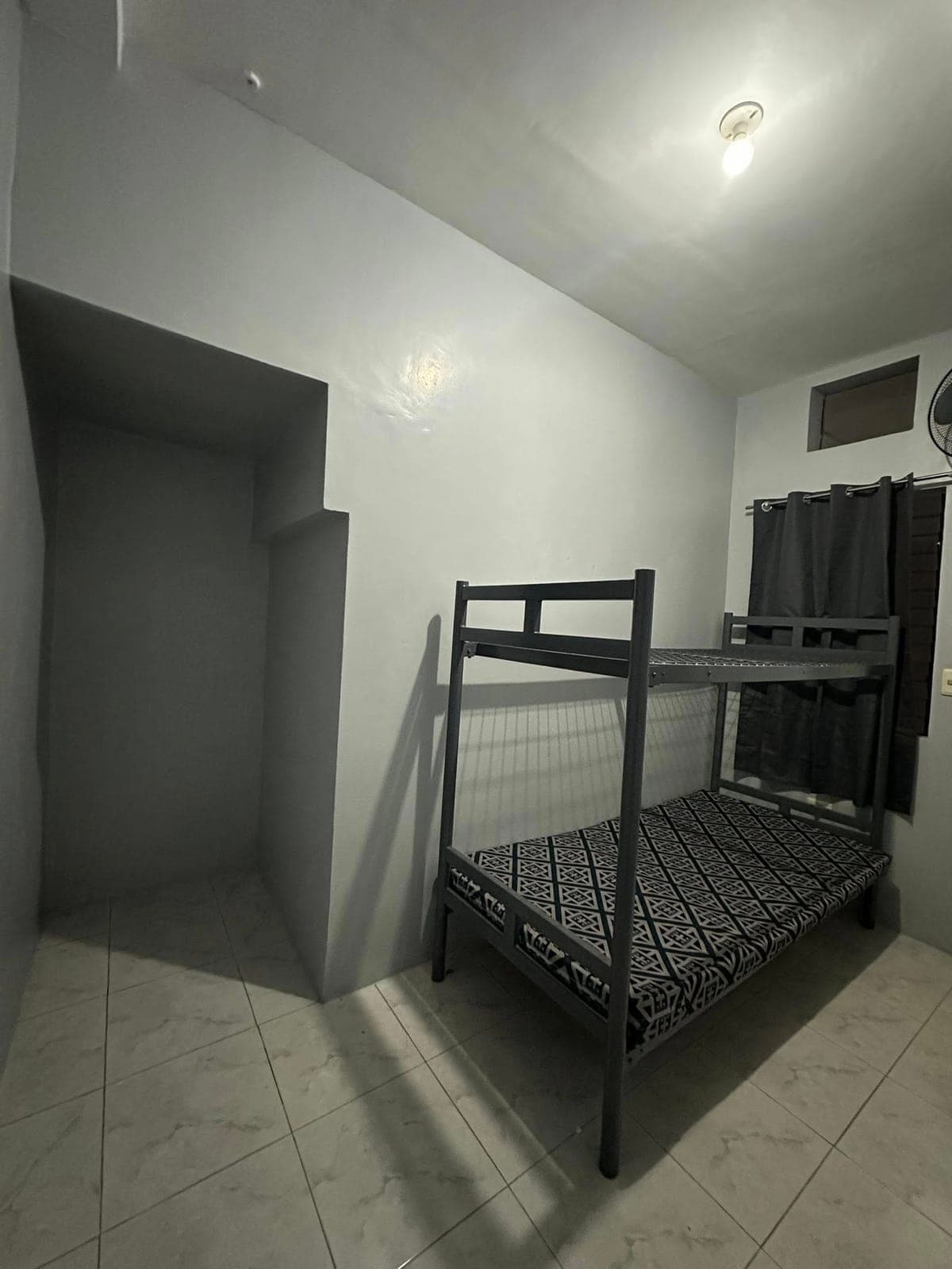 ROOM FOR RENT - GOOD FOR 1- 2 PERSONS - photo 6