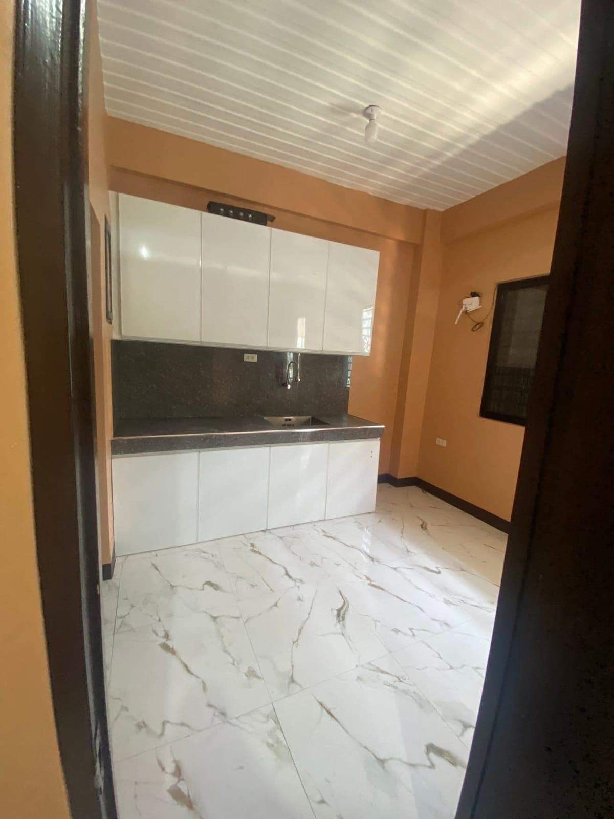 Apartment for rent available sbung READY sayluhan bwas 1 bedroom own sink own Meter kuryente kag TUBIG - photo 1