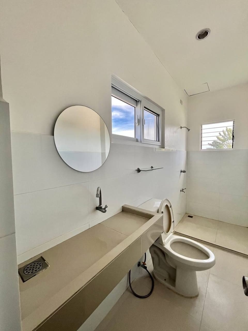 🚨 RUSH REPLACEMENT: 1 Female Tenant Needed ASAP! 🚨 - photo 3