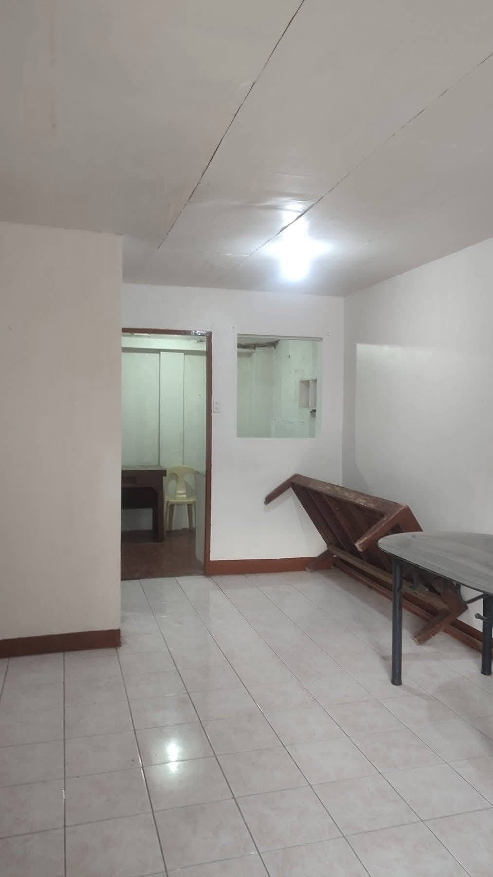 2-Bedroom House for Rent - ₱9,000 Only! 🔑 - photo 4
