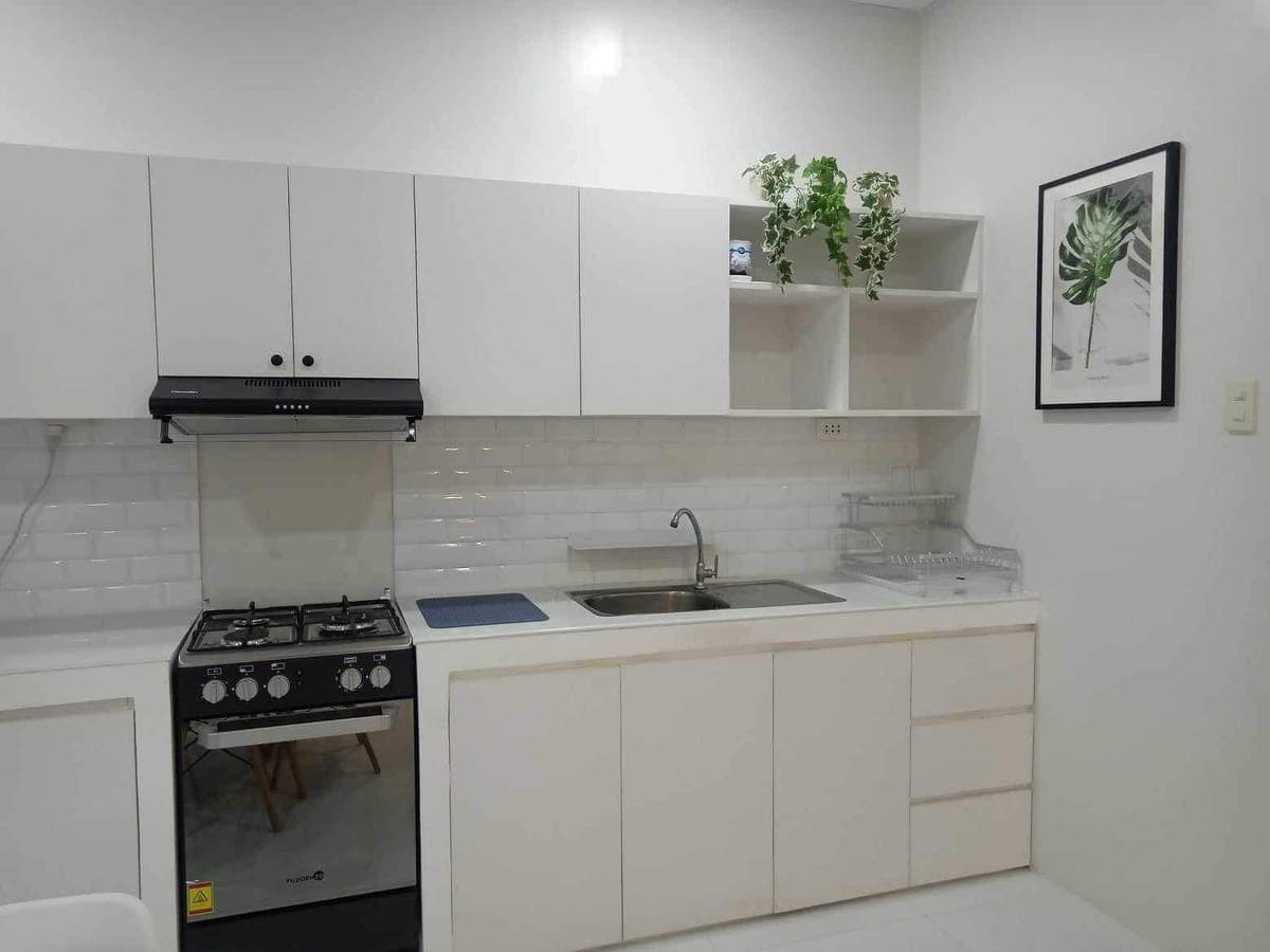 Beautiful minimalist house for rent in a secured, quiet and peaceful neighbourhood - photo 8