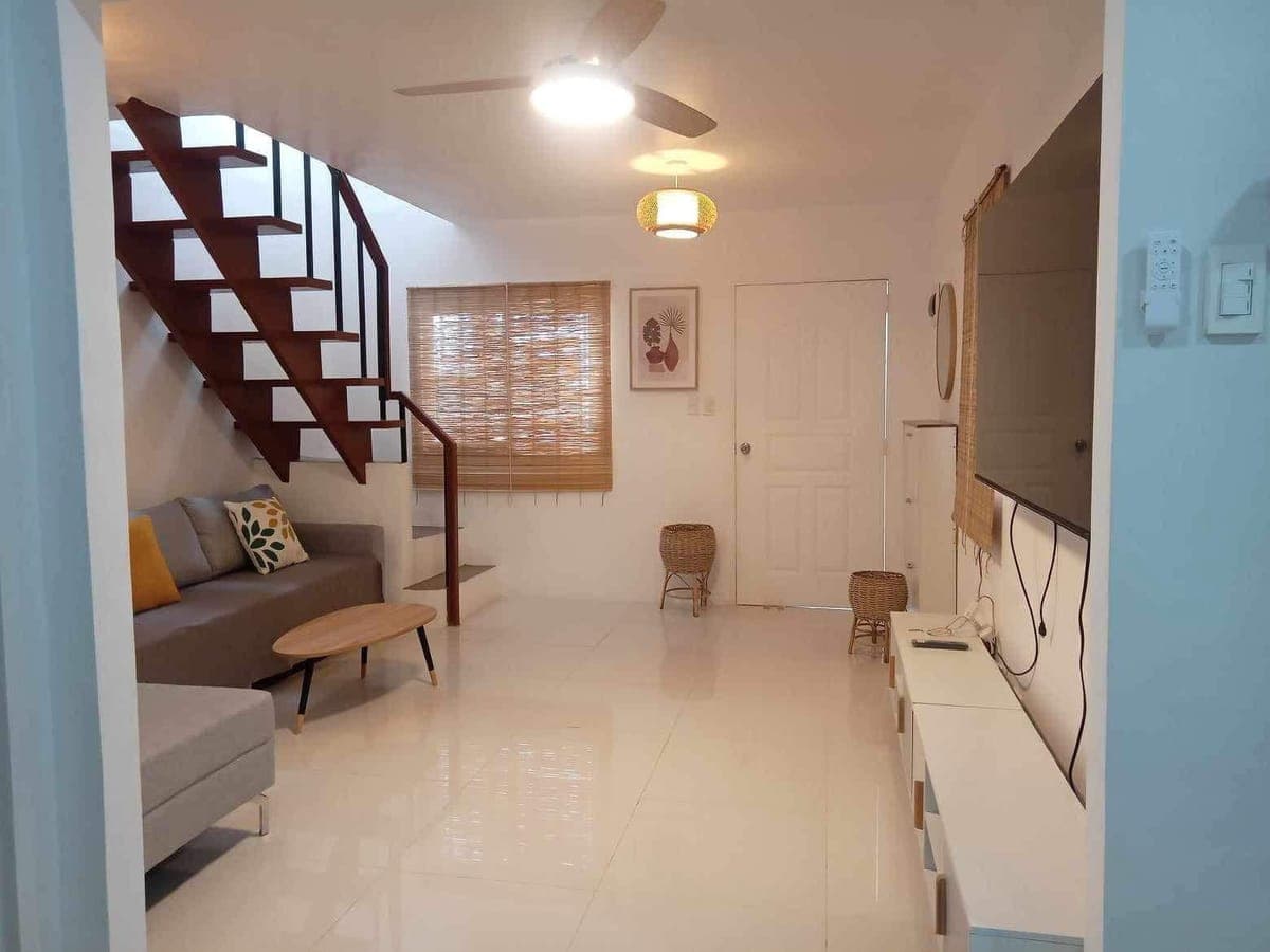 Beautiful minimalist house for rent in a secured, quiet and peaceful neighbourhood - photo 10