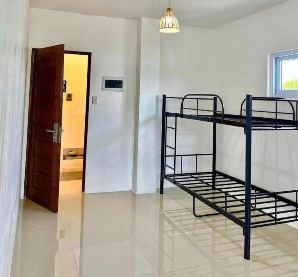 📍ANTARES DORMITORY NEAR LASALLE!! - photo 2