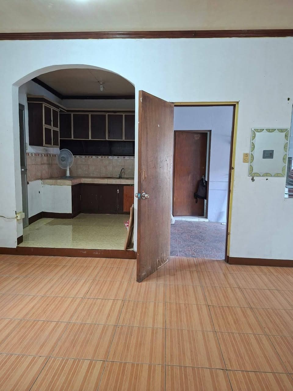 HOUSE FOR RENT – EASTHOMES 1 SUBD, BRGY. ESTEFANIA 🏡 - photo 5