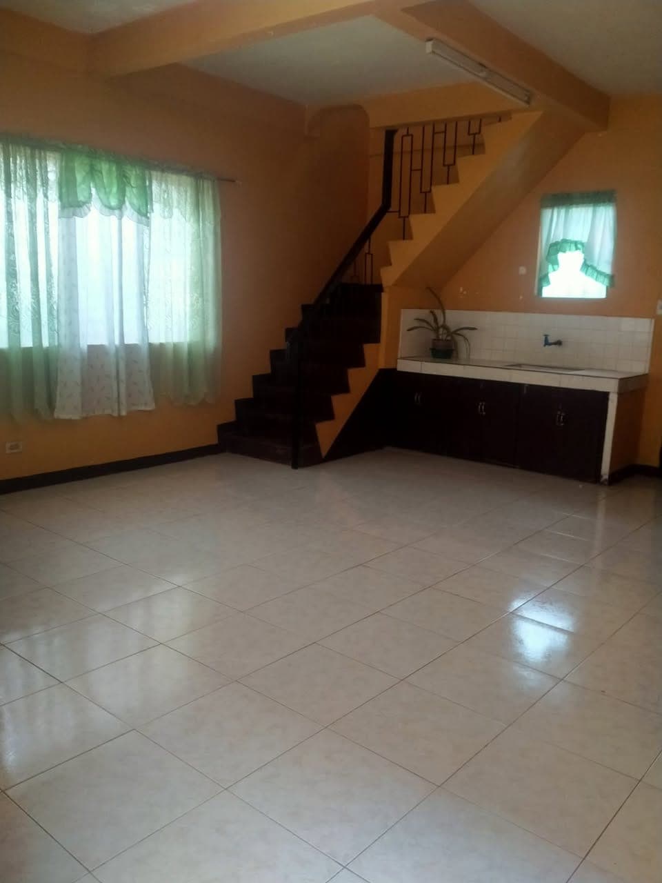 ONE-UNIT APARTMENT FOR RENT !!! ASAP! - photo 3