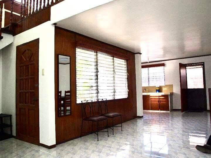 2 BEDS/1 BATH House for rent in Mandalagan, Bacolod City - photo 2