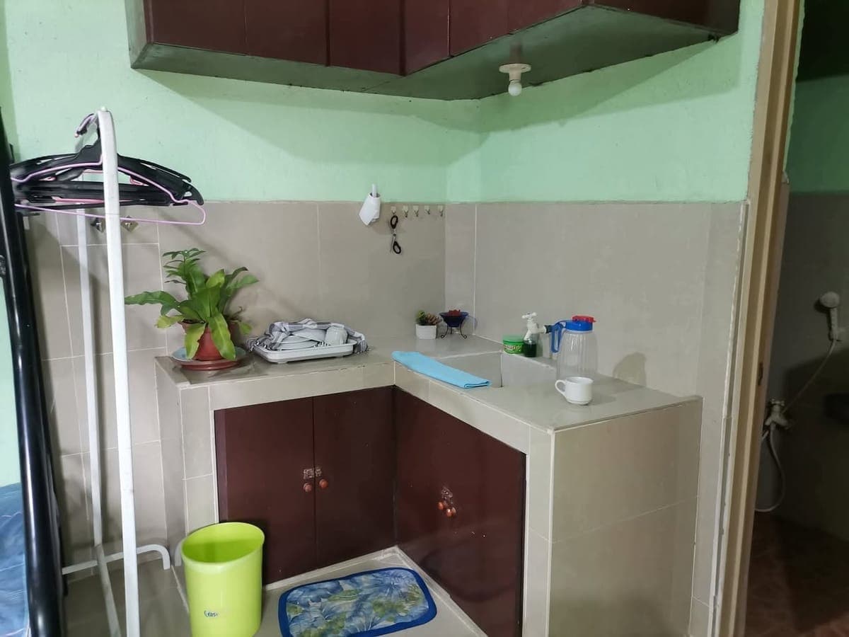 1 Room AVAILABLE - photo 1