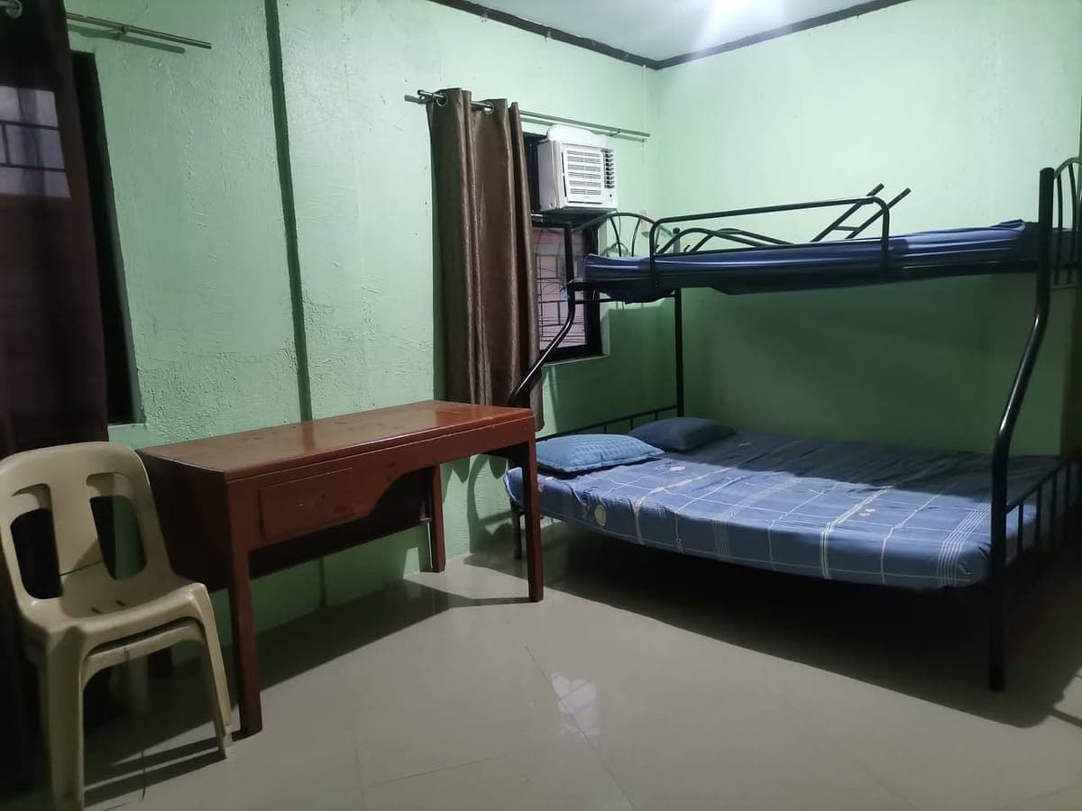 1 Room AVAILABLE - photo 3