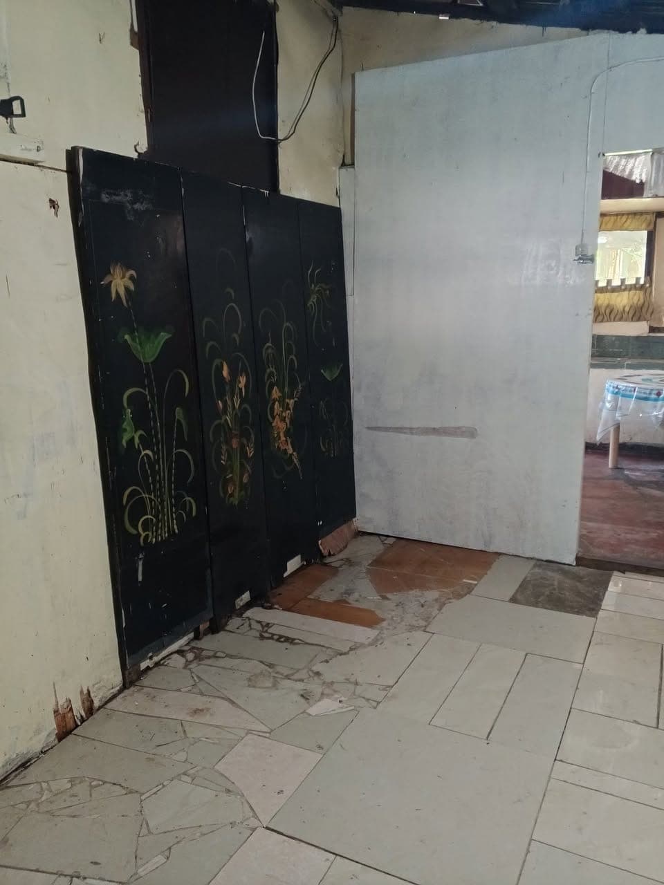 Room for rent it's 4k with kitchen,own cr - photo 4