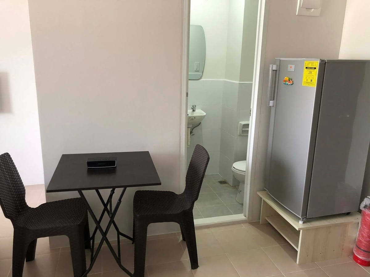 🏡 Fully Furnished | Ready to Move In Anytime - photo 2