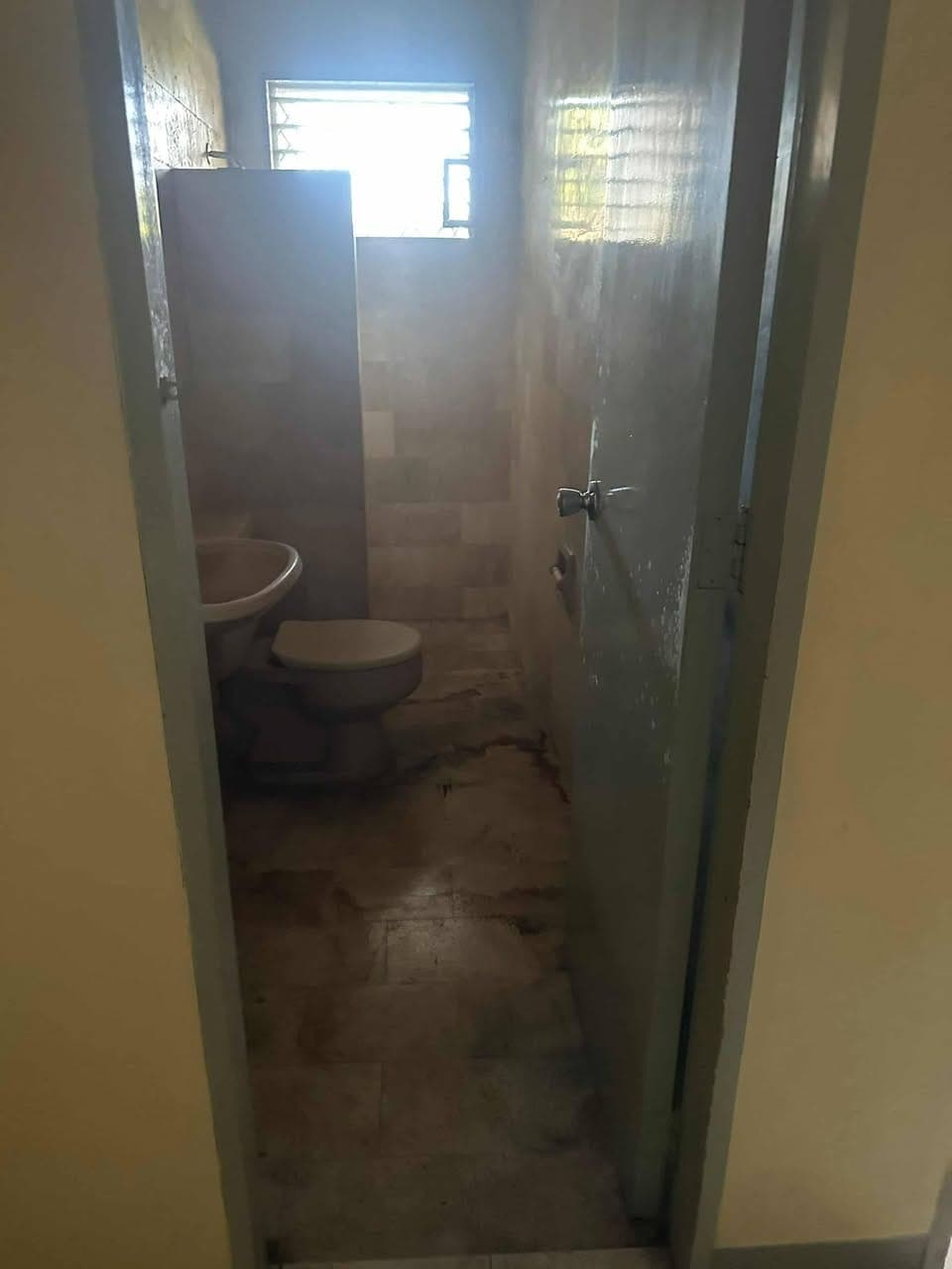 Location: Unit 1, QL 358 BLDG, BRGY 26, BACOLOD CITY - photo 3