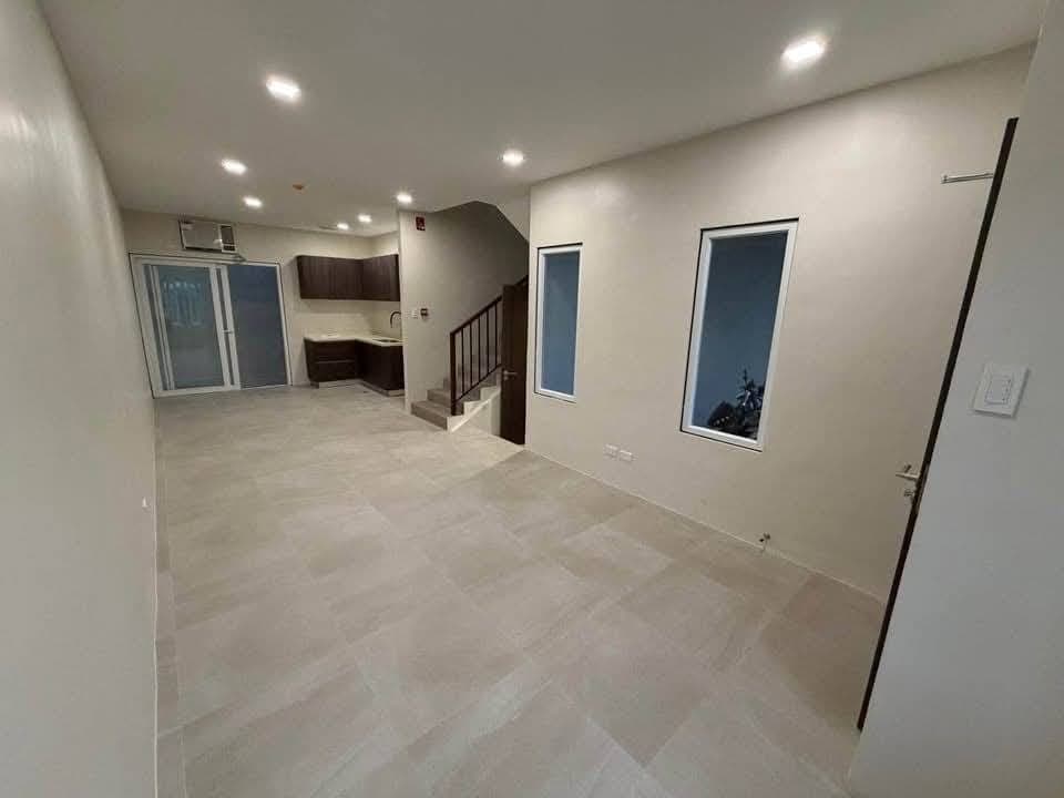 🏡 4 BEDROOM TOWNHOUSE FOR RENT – 💰 ₱35,000/month, Mandalagan, Bacolod📍 Buri Road | Near Robinsonss - photo 5