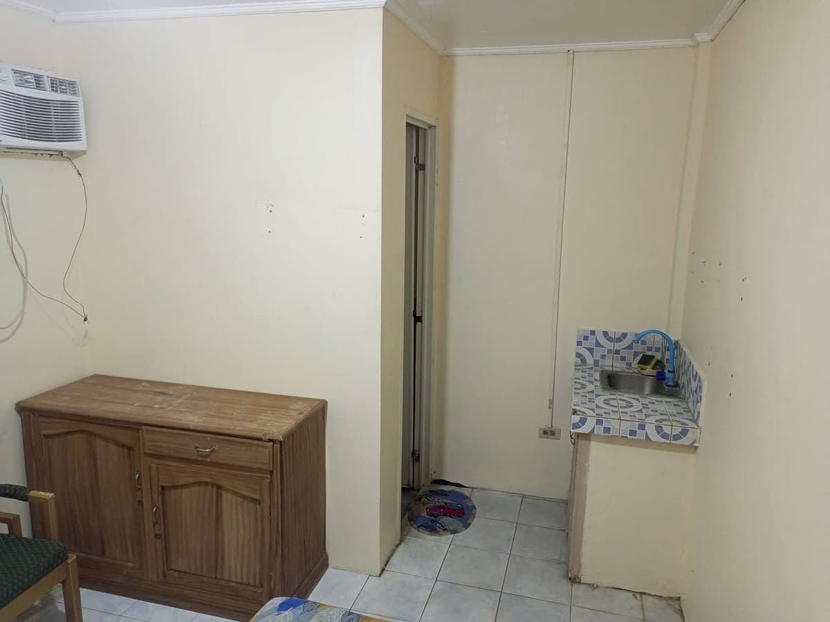 Fully furnished room for rent. With aircon, double size bed, uratex foam, cabinet. Own cr and mini k... - photo 2
