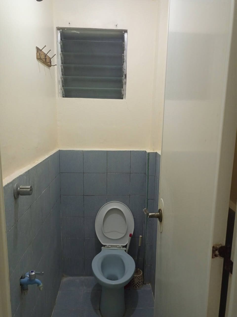 Fully furnished room for rent. With aircon, double size bed, uratex foam, cabinet. Own cr and mini k... - photo 5