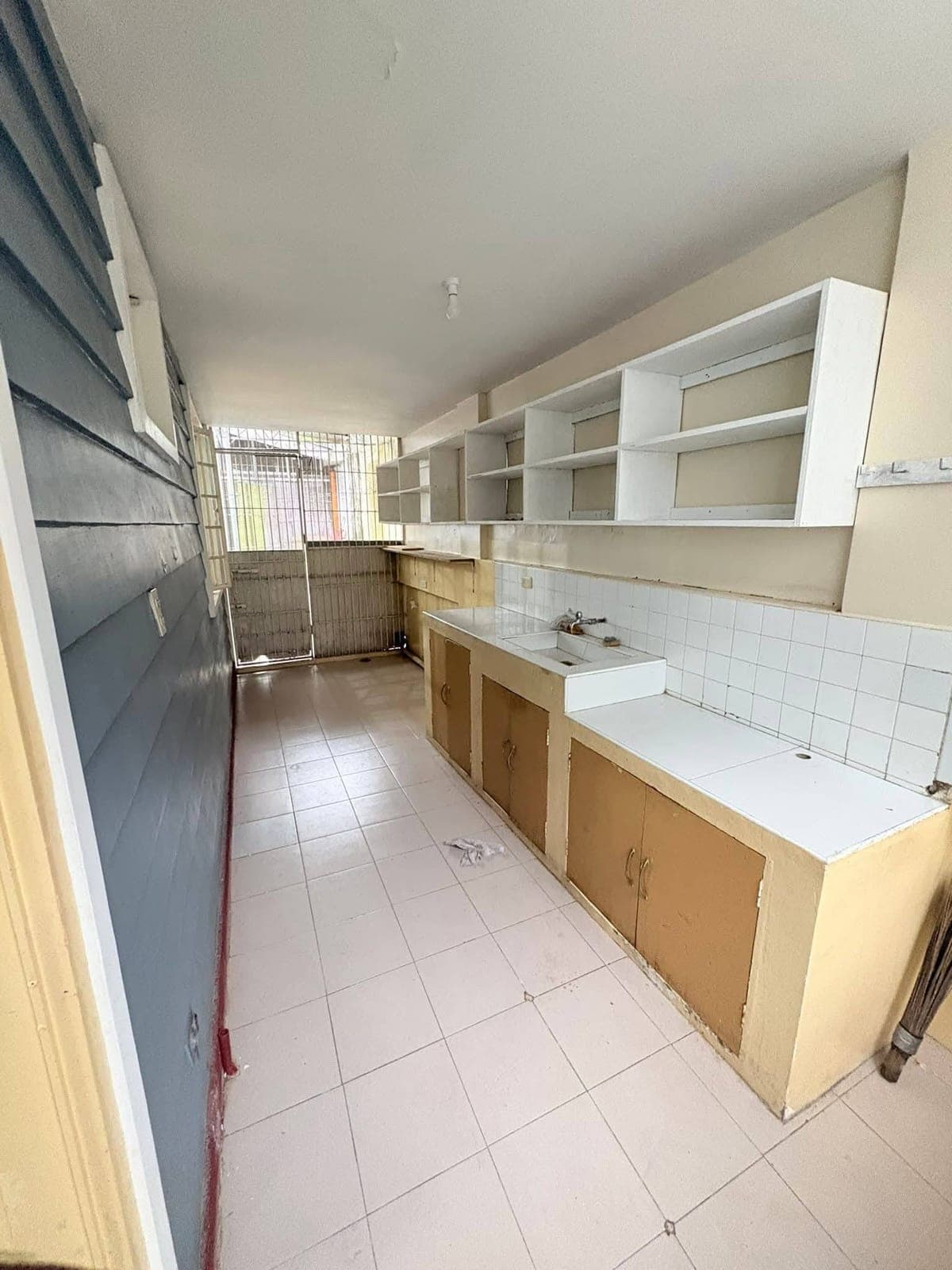 🏡2 storey house For Rent - photo 19