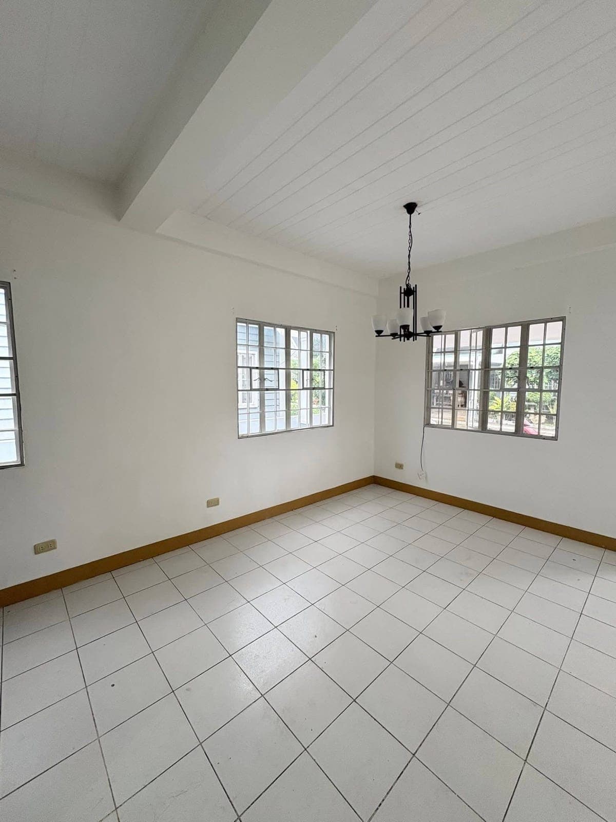 🏡2 storey house For Rent - photo 24