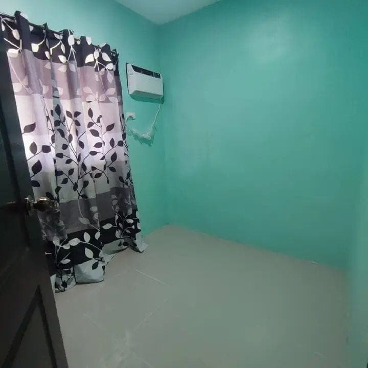 1-bedroom unit for rent - photo 1
