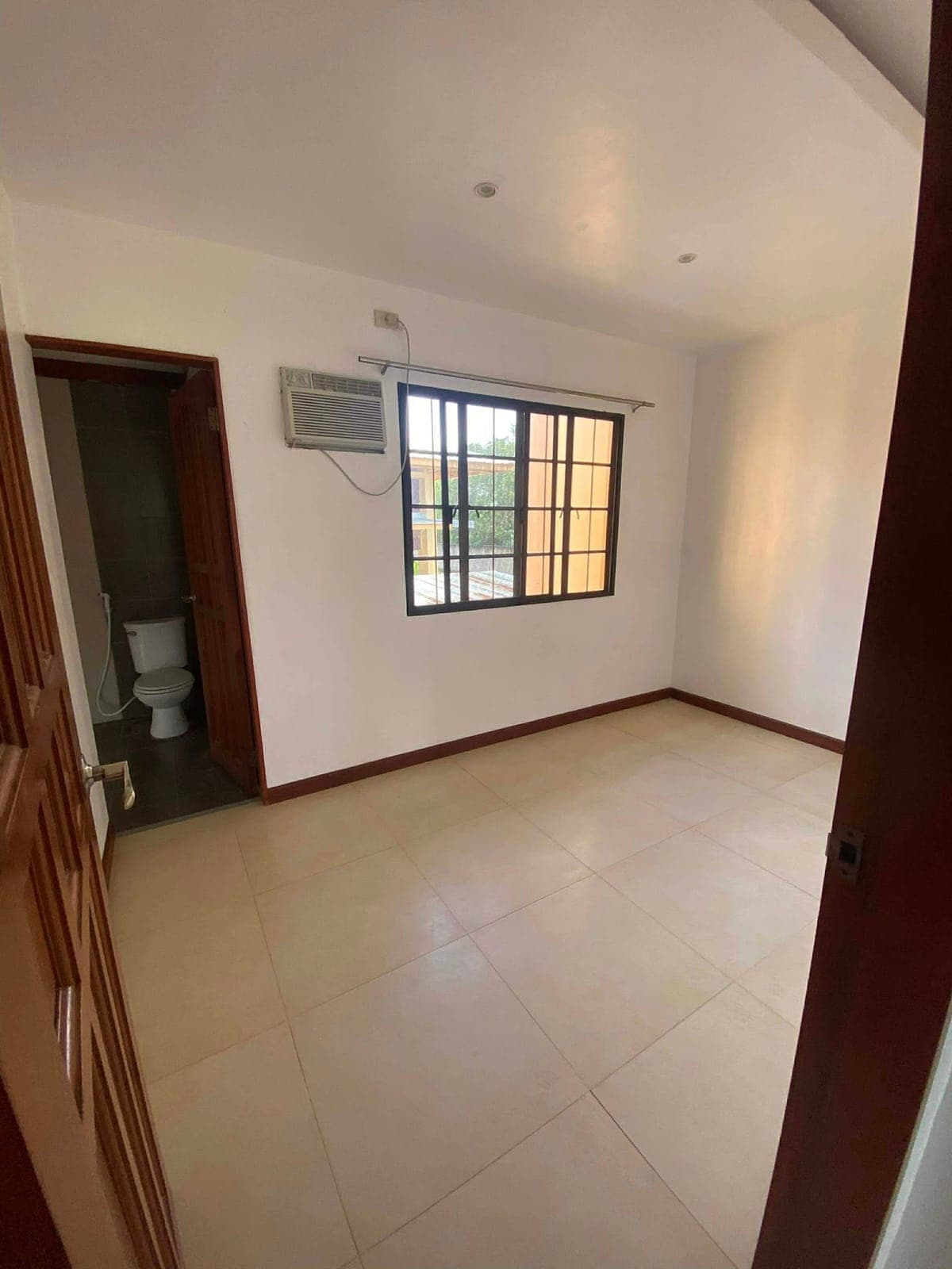 HOUSE FOR RENT - photo 4