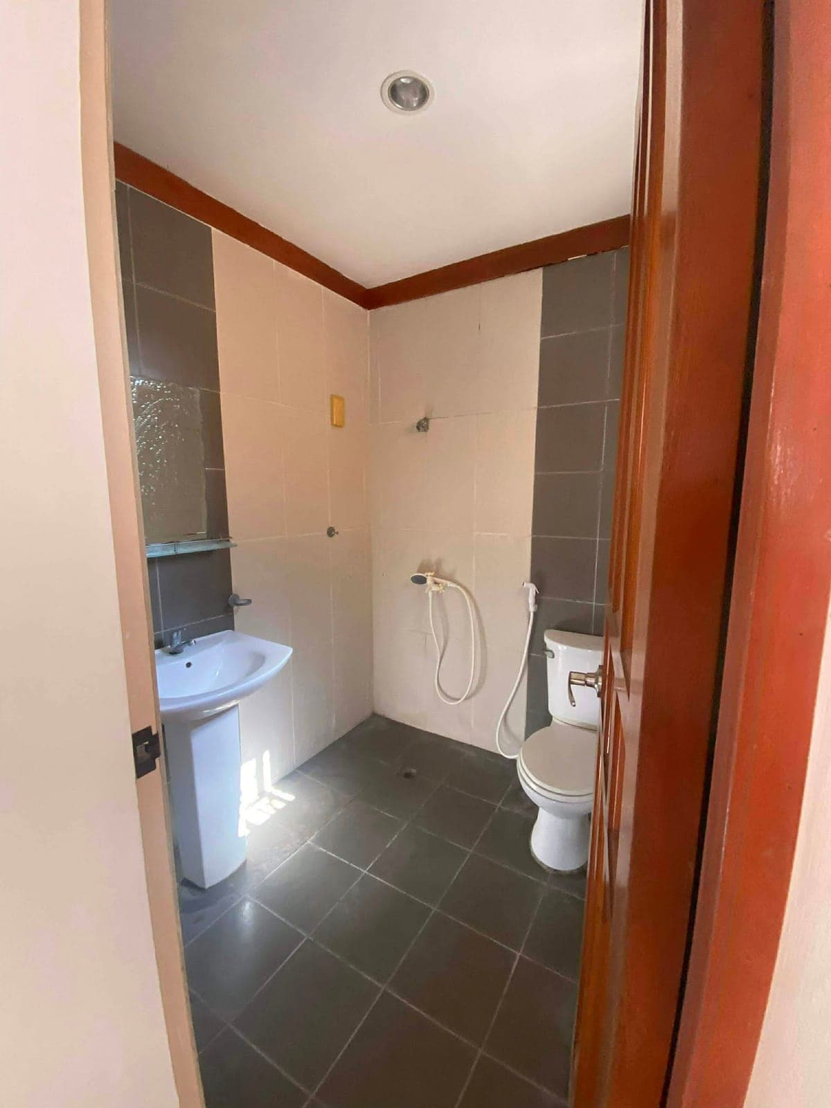 HOUSE FOR RENT - photo 6