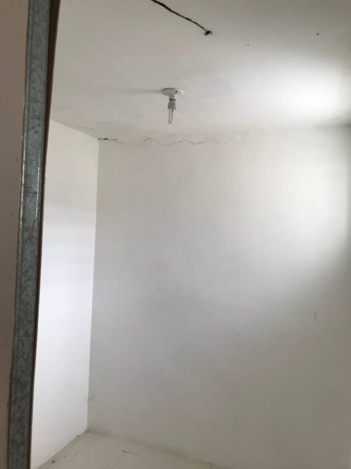 Available End of April but pwede na ma view - photo 4