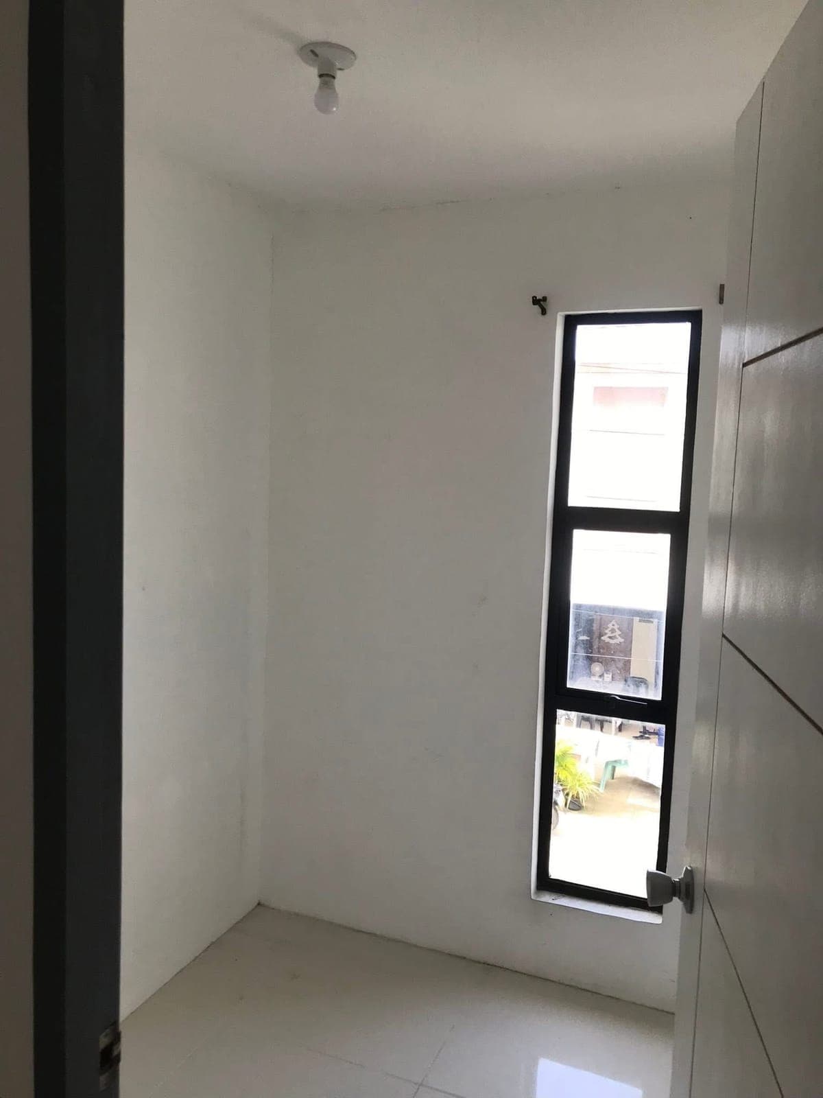 Available End of April but pwede na ma view - photo 5