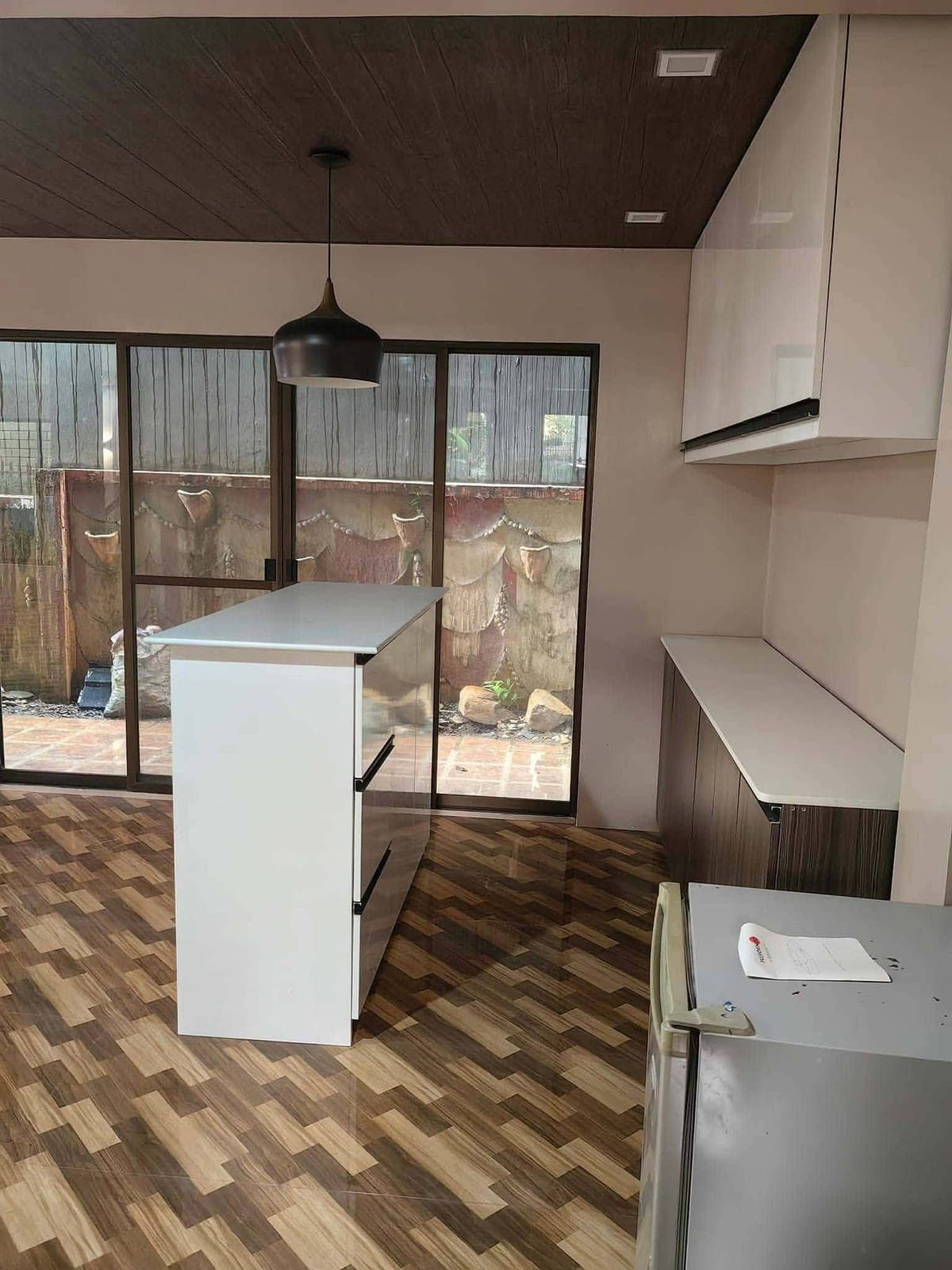 🏡 FOR RENT – Newly Renovated Single Detached House - photo 10