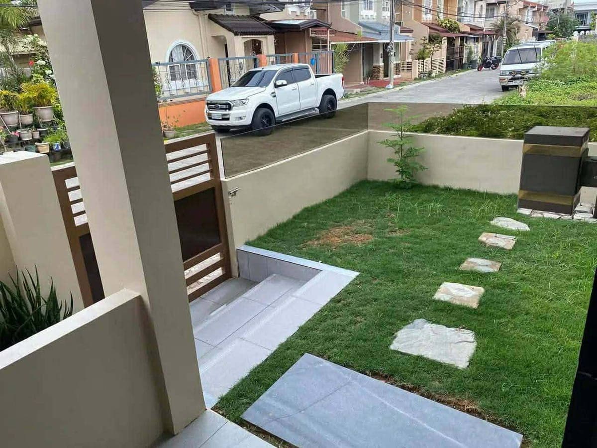 Titled house and lot for sale or rent in Collinwood Subdivision basak Lapu lapu - photo 1