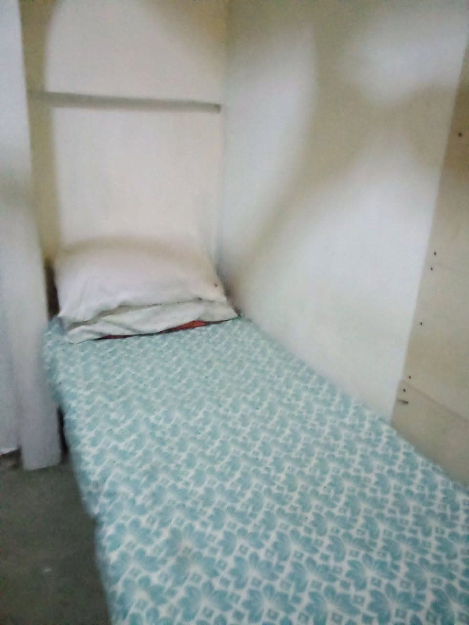 Room for rent free internet,suga kag tubig near Ayala ,Lagoon, Pure gold,888, Ubiquity,SM, downtown,... - photo 3