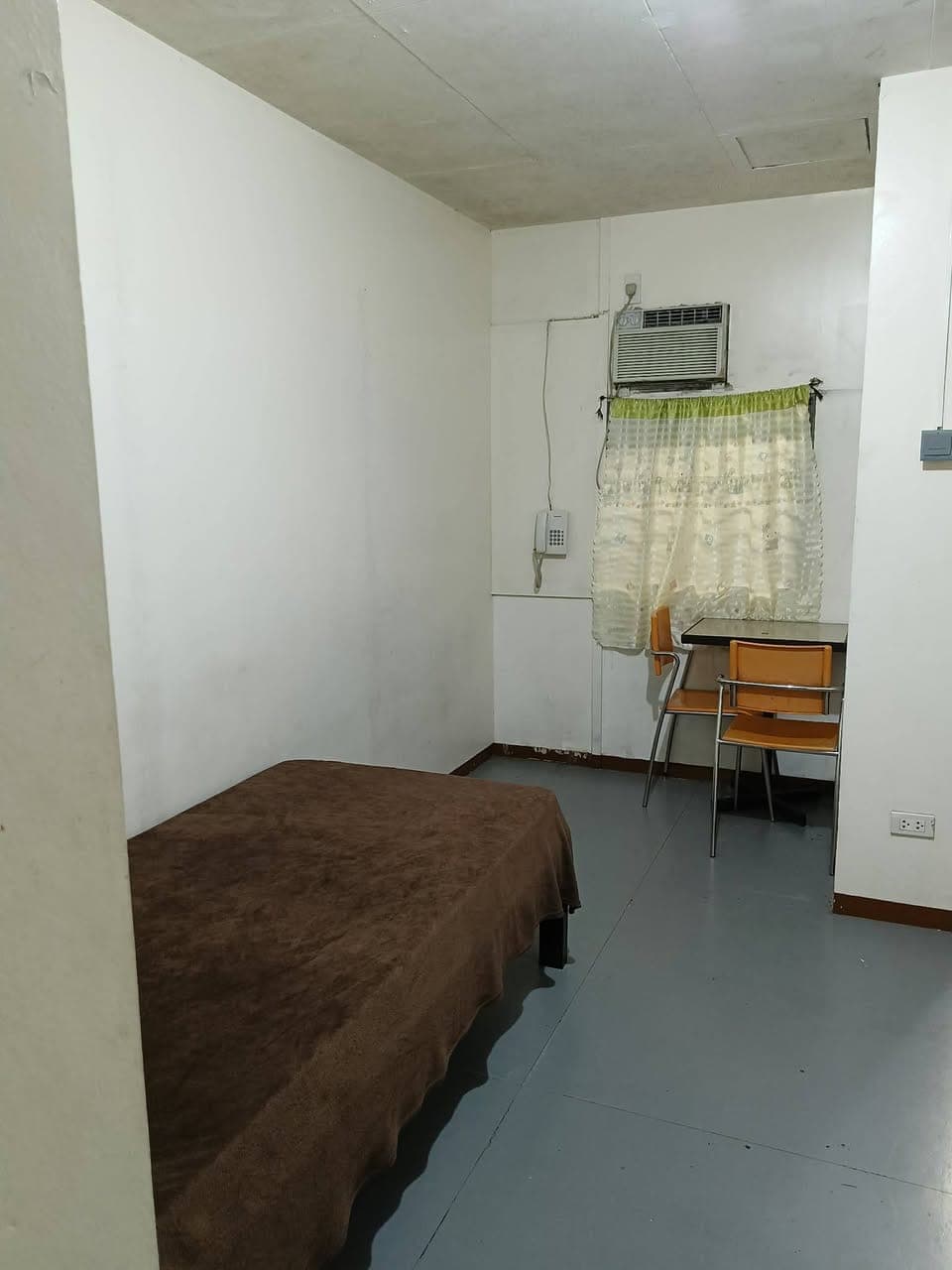 Room for Rent !! - photo 1