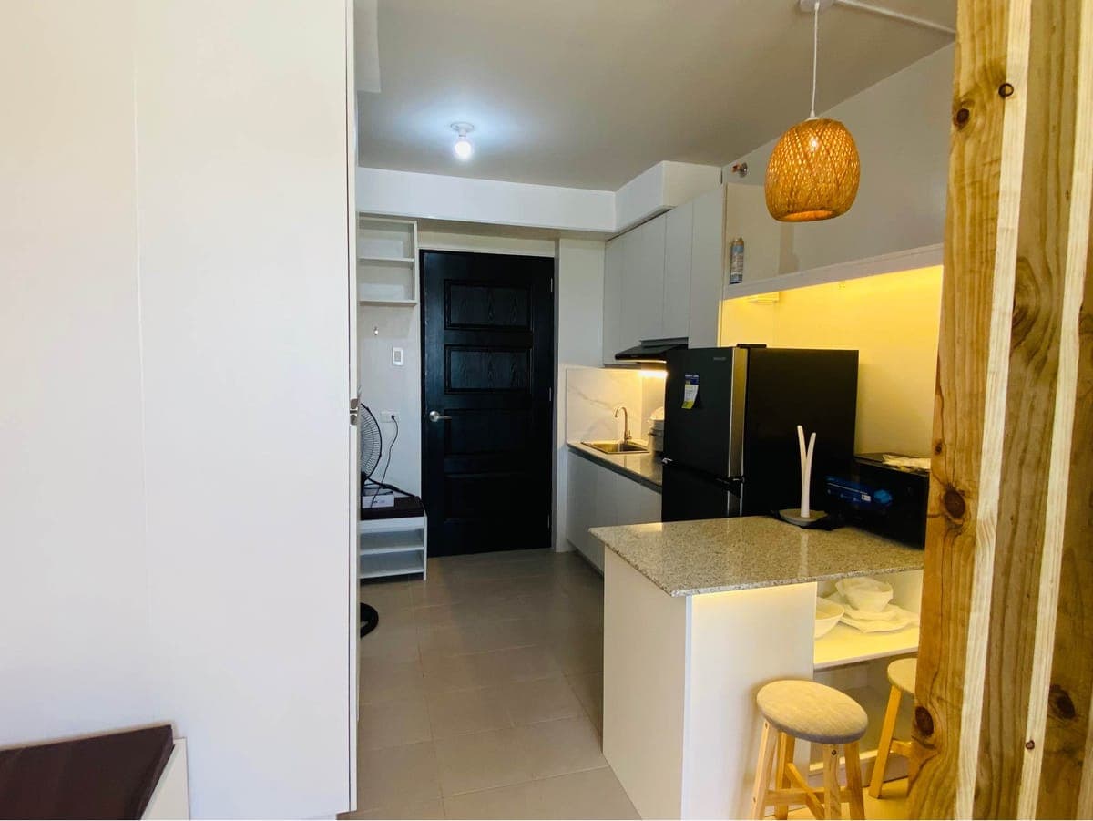 🌴 Fully Furnished Studio for Lease at Plumera Mactan — Pet-Friendly, Ideal for 2 Persons! 🐶🐱 - photo 8