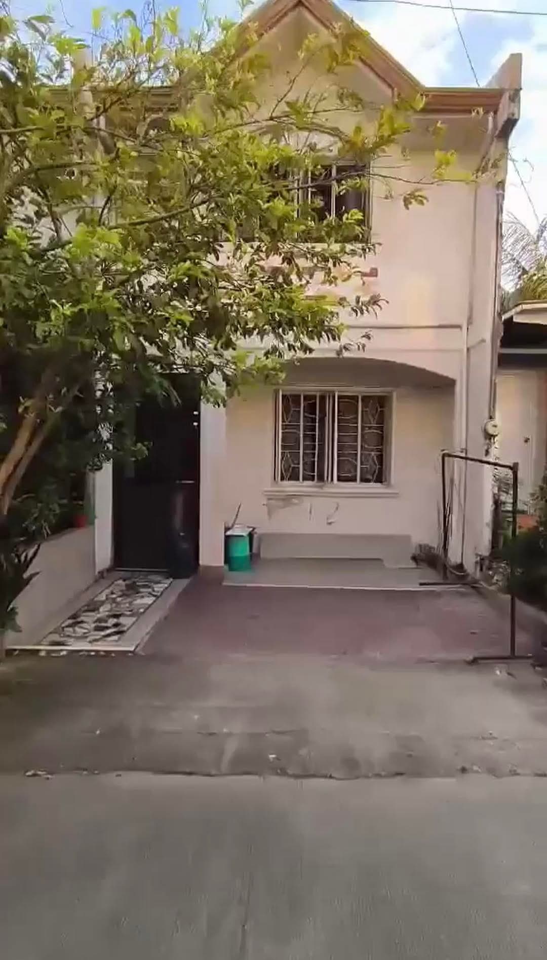 2 BEDROOM HOUSE FOR Rent