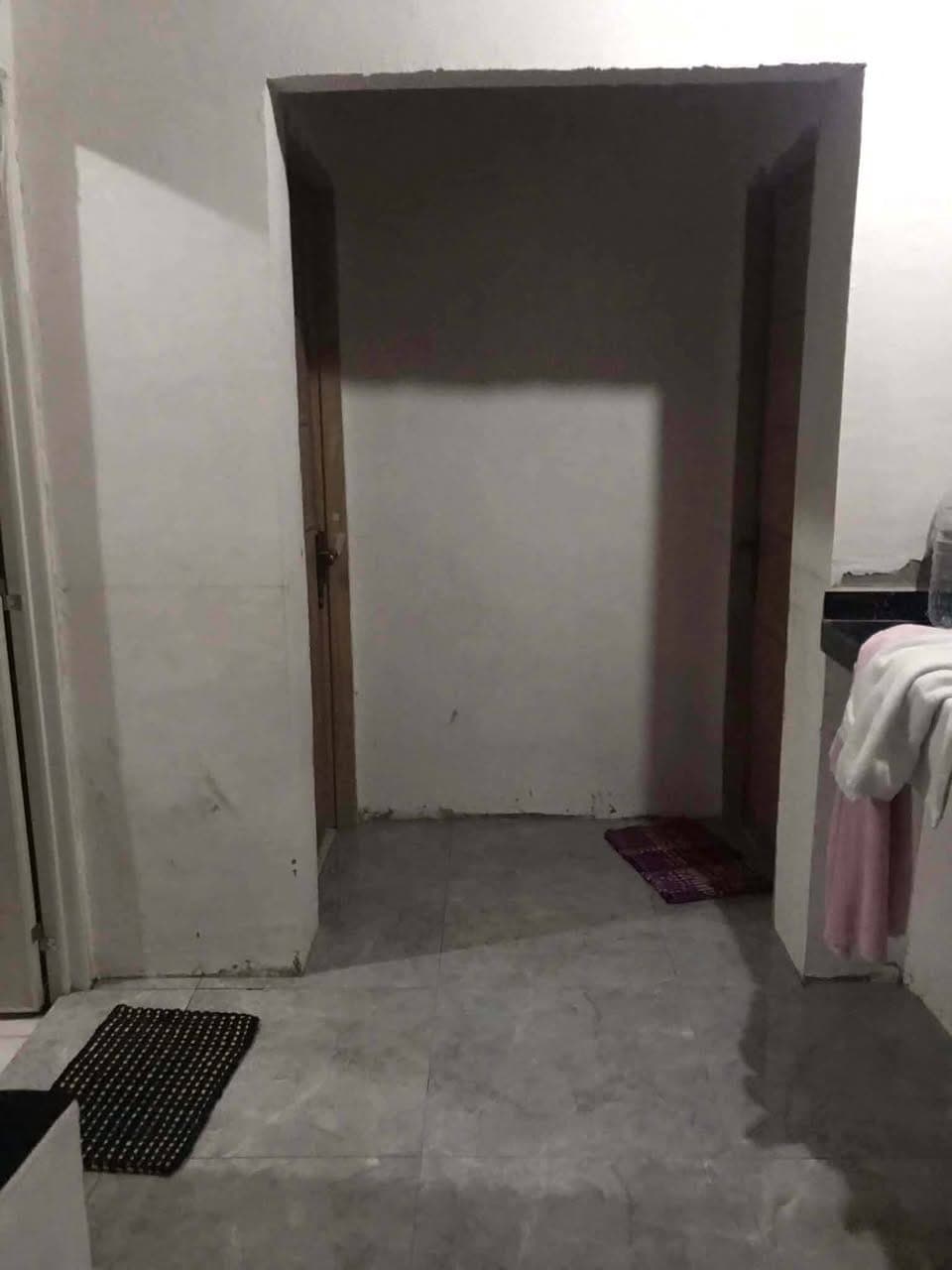 House for Rent.1 Room.Good for Couple/Small Family.Gated - photo 2