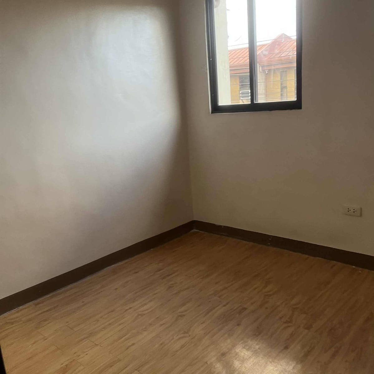 FOR RENT – unfurnished House - photo 7