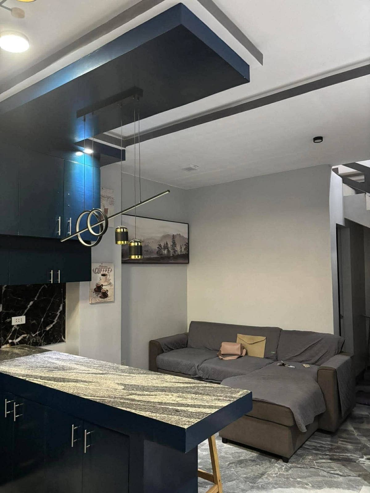 ✨ Newly Renovated 3-Storey House and Lot with Roof Deck✨ - photo 2