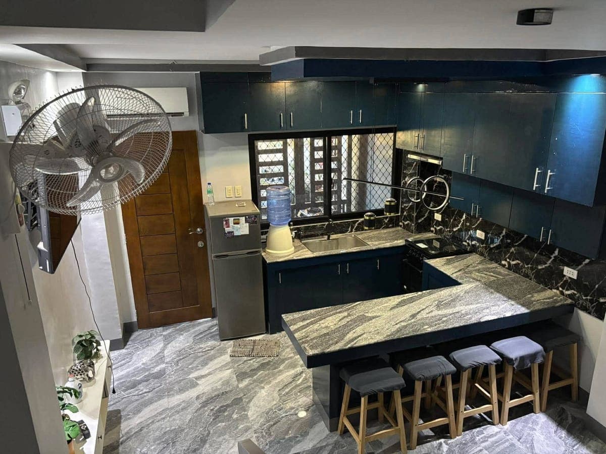 ✨ Newly Renovated 3-Storey House and Lot with Roof Deck✨ - photo 20