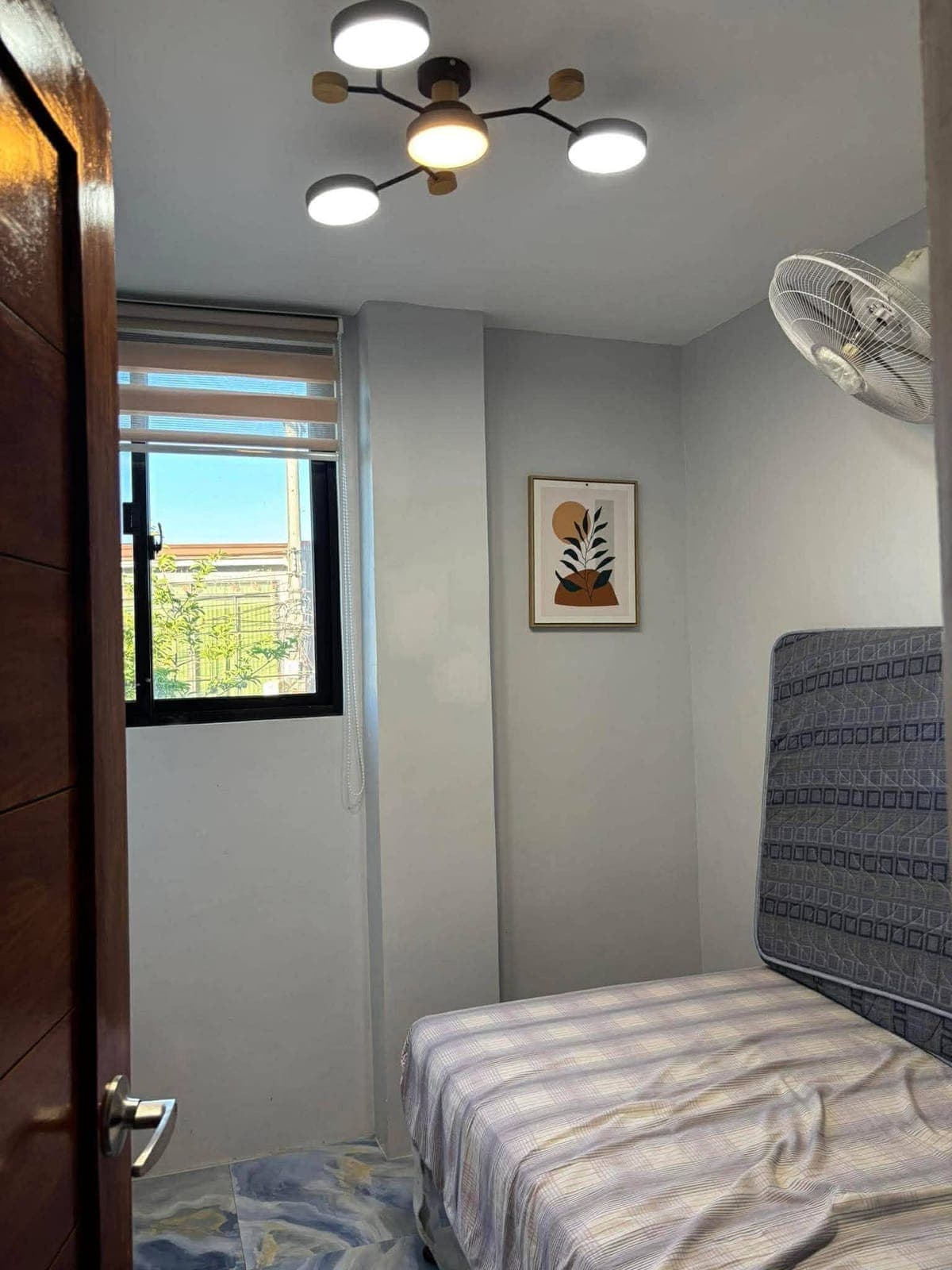 ✨ Newly Renovated 3-Storey House and Lot with Roof Deck✨ - photo 7