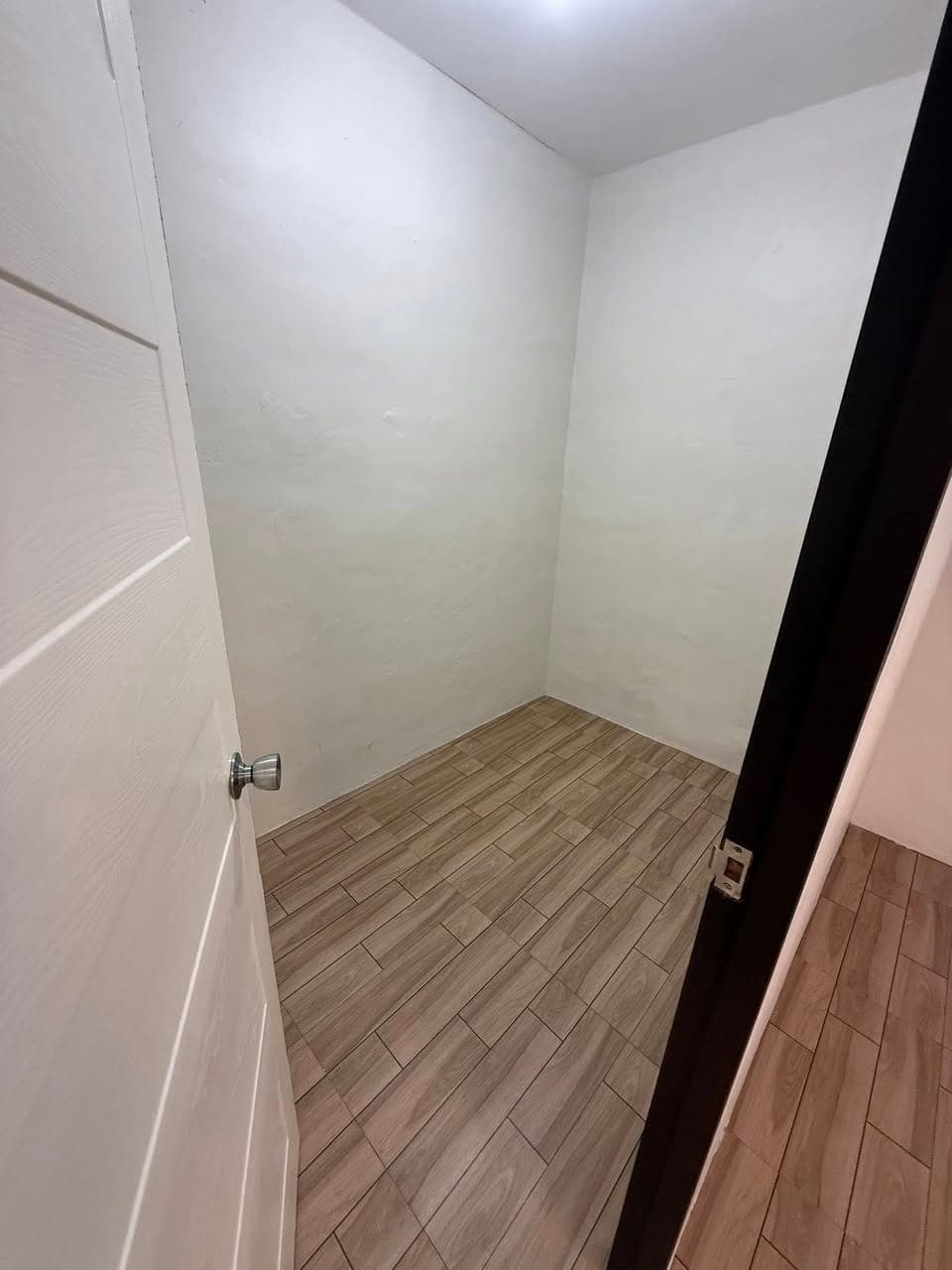 Php6,500/month apartment for rent in Valenzuela City🏠 - photo 1