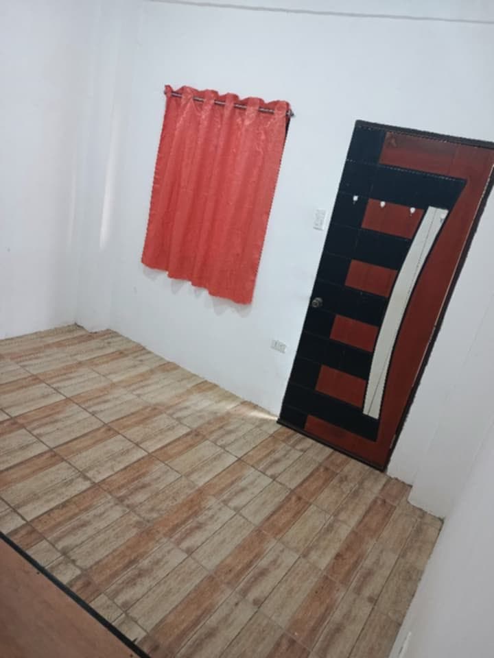 ROOM FOR RENT!!! - photo 2