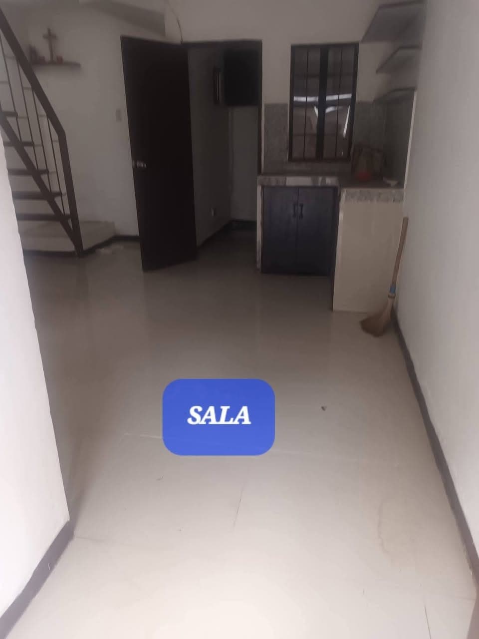 HOISE FOR RENT - photo 2