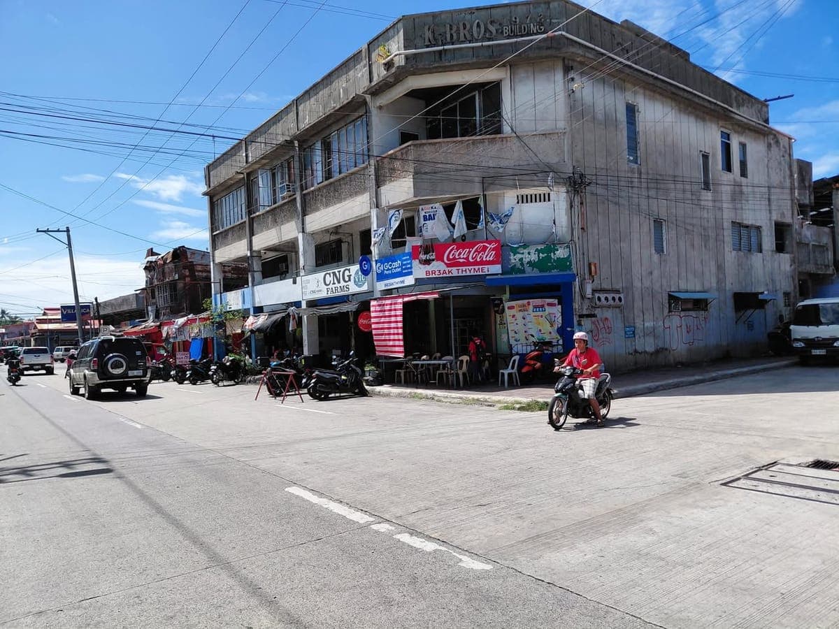 Very near STI-West Negros University along 39 Hilado Street, Bacolod City. - photo 3