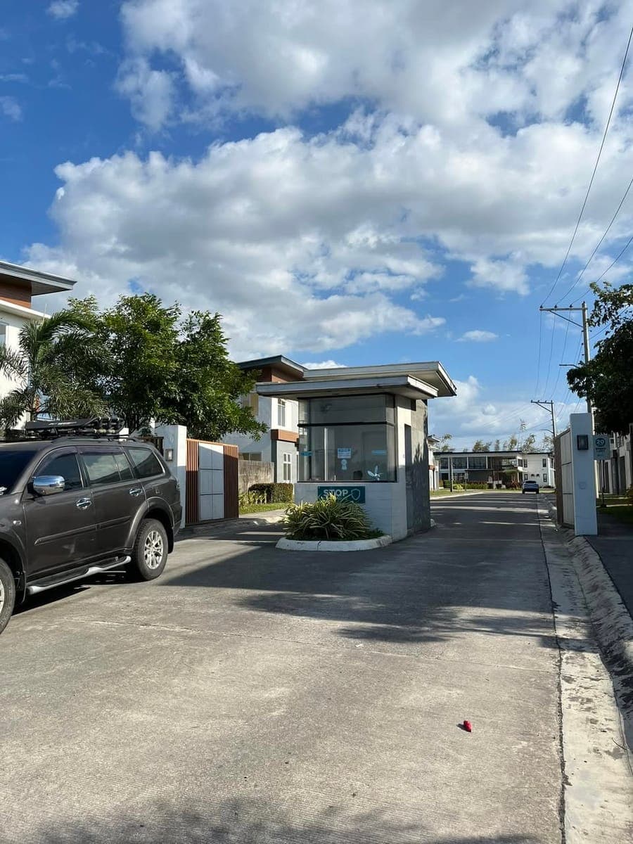 HOUSE FOR RENT – Fully Furnished - photo 2