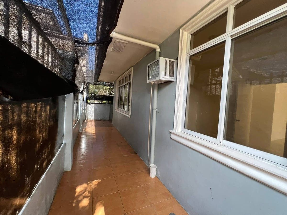 Newly vacant HOUSE FOR RENT: - photo 9