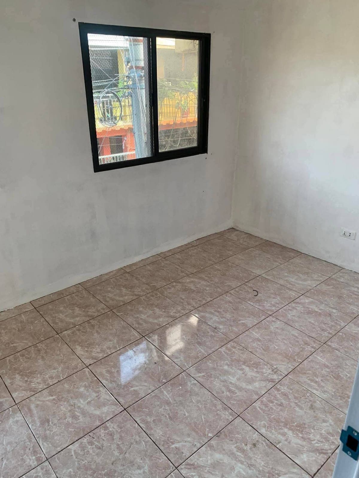 Still available!! - photo 3