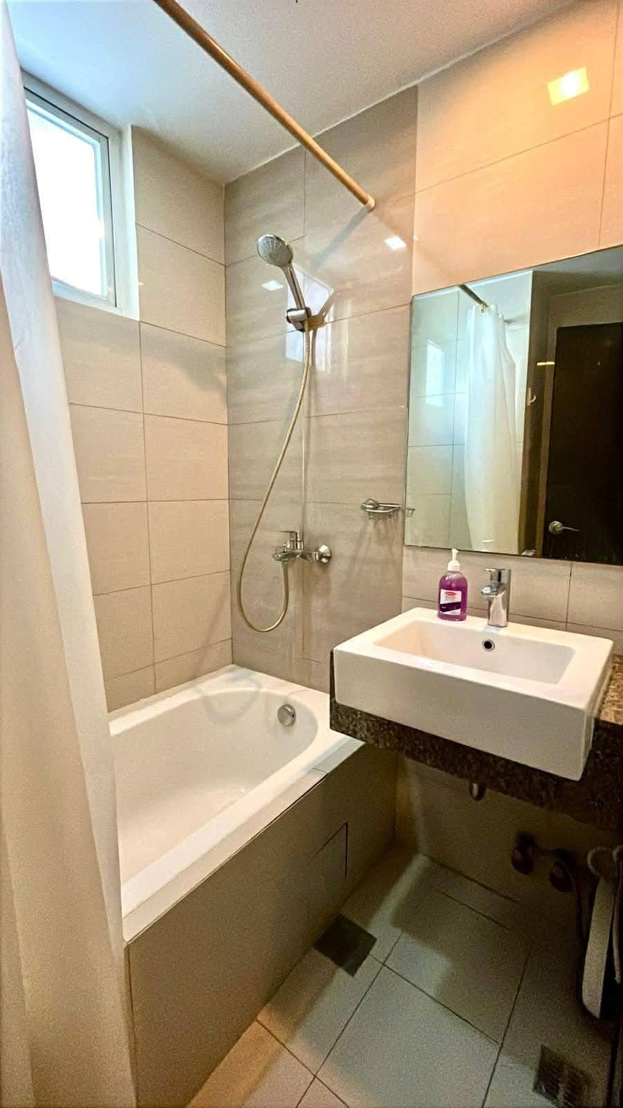 Available For Rent in Mactan Newtown Lapulapu City - photo 1